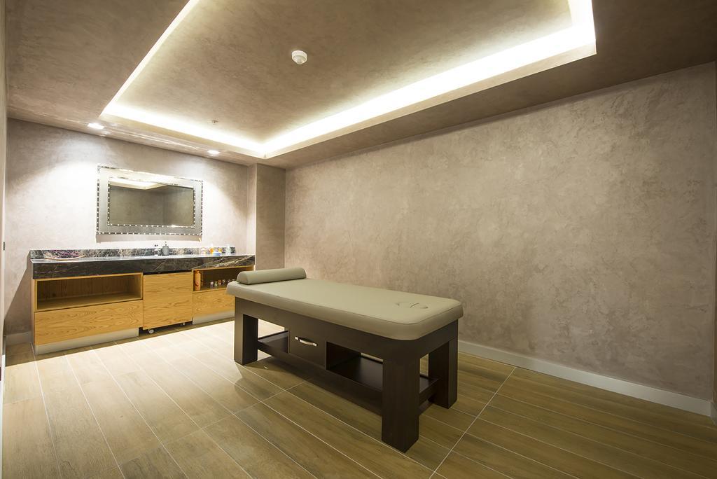 Ramada By Wyndham Gemli̇K Gemlik Exterior foto