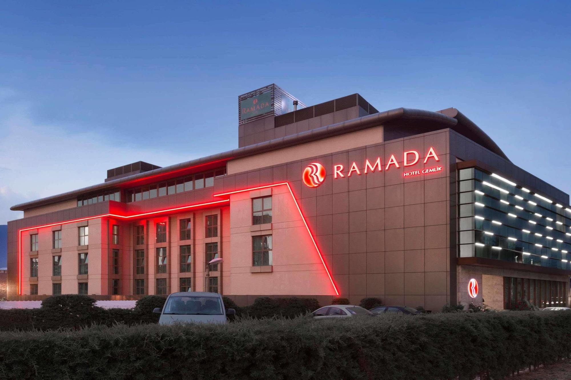 Ramada By Wyndham Gemli̇K Gemlik Exterior foto